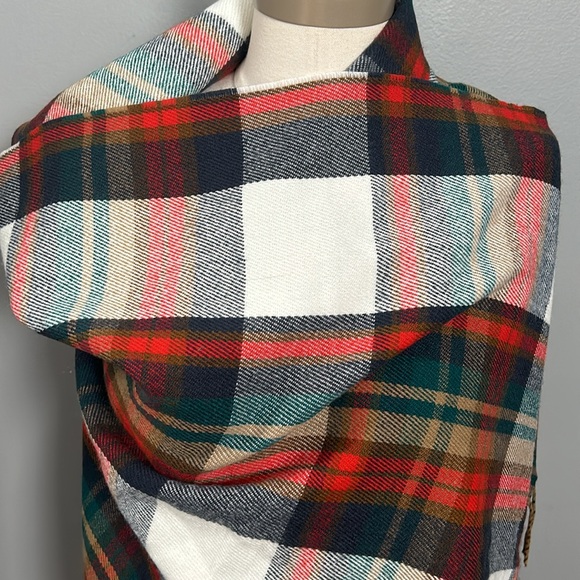 J crew plaid rectangular scarf with fringes - gently used - Picture 5 of 16